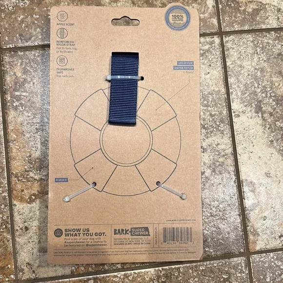 Bark Super Chewer wag harbor Tugboat float - Picture 2 of 4